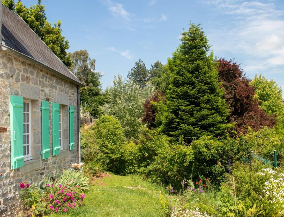 Une Suite Au Jardin Hyenville Exterior photo